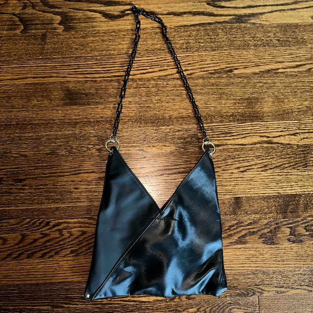Manière De Voir Shoulder Bag — chain gunmetal strap/ Vegan Leather